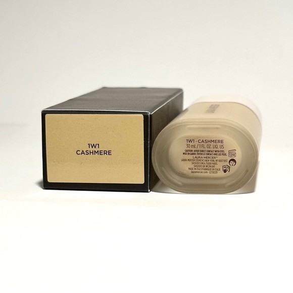 Laura Mercier Real Flawless Weightless Perfecting Foundation 1W1 Cashmere - Picture 3 of 5